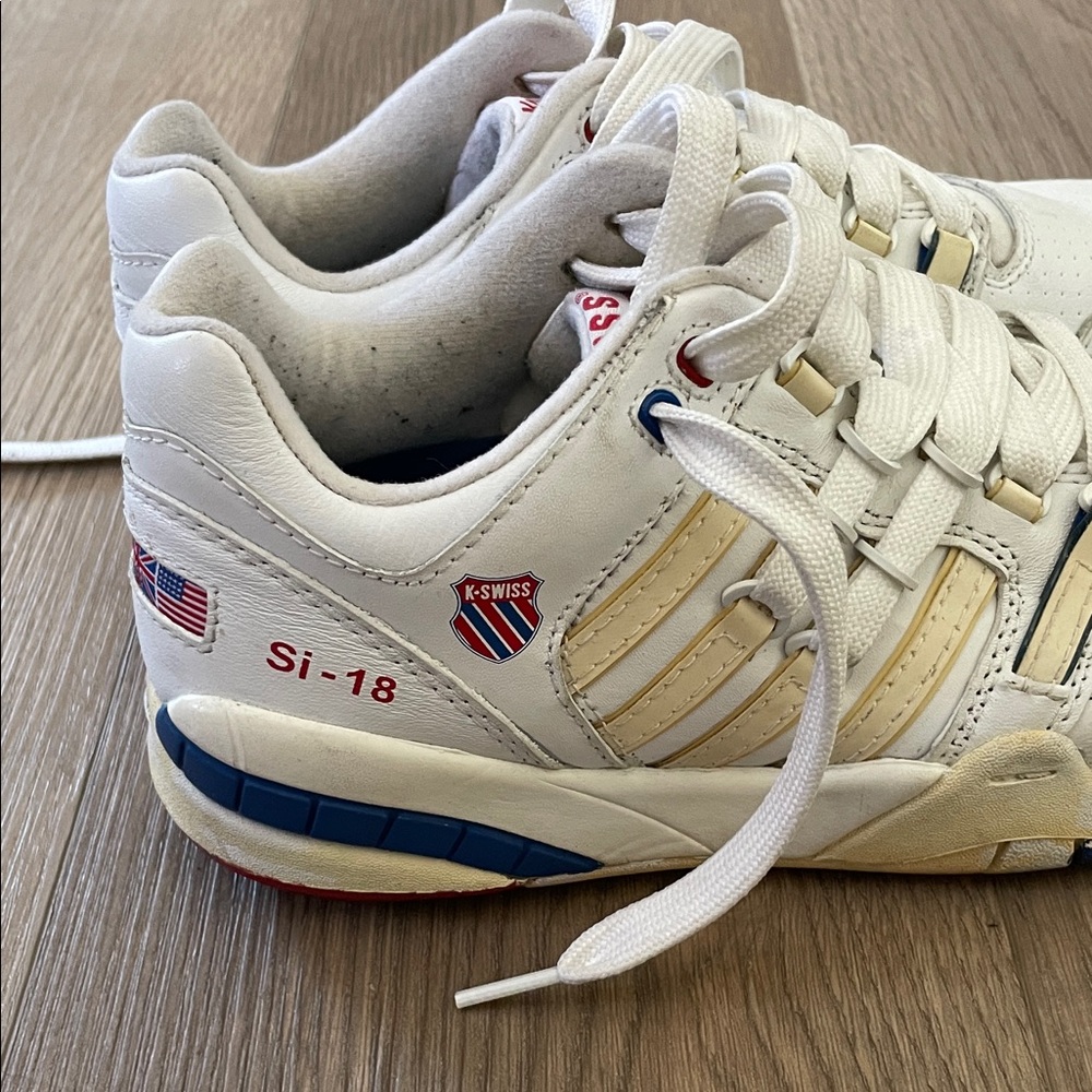 K-Swiss White and Red Sneakers - Picture 10 of 12